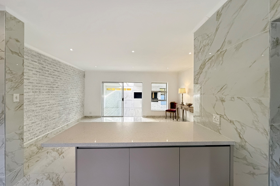 5 Bedroom Property for Sale in De Tijger Western Cape